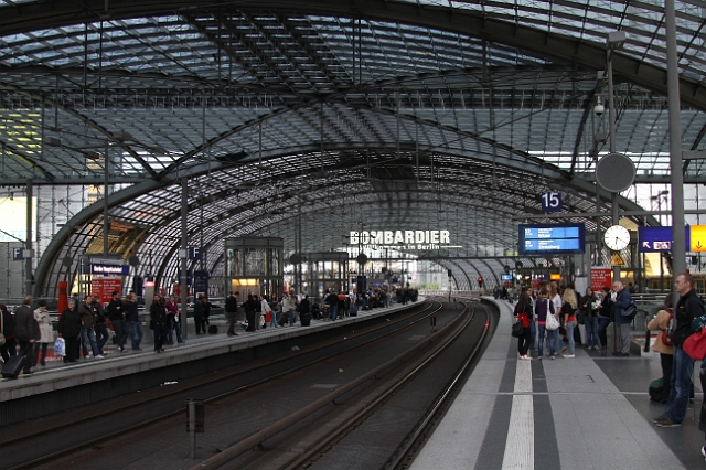 198 Hauptbahnhof.JPG